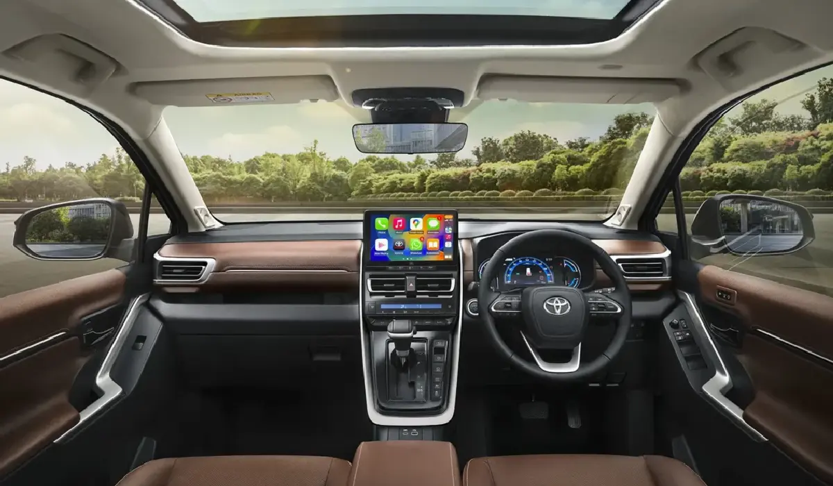 Toyota - Innova Hycross ZX - Car Rentals Near me - Used Cars Near me - Exclusive Concierge Club.webp